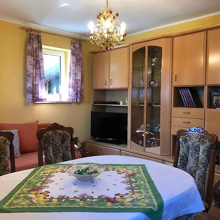 Apartment Fischer Reif